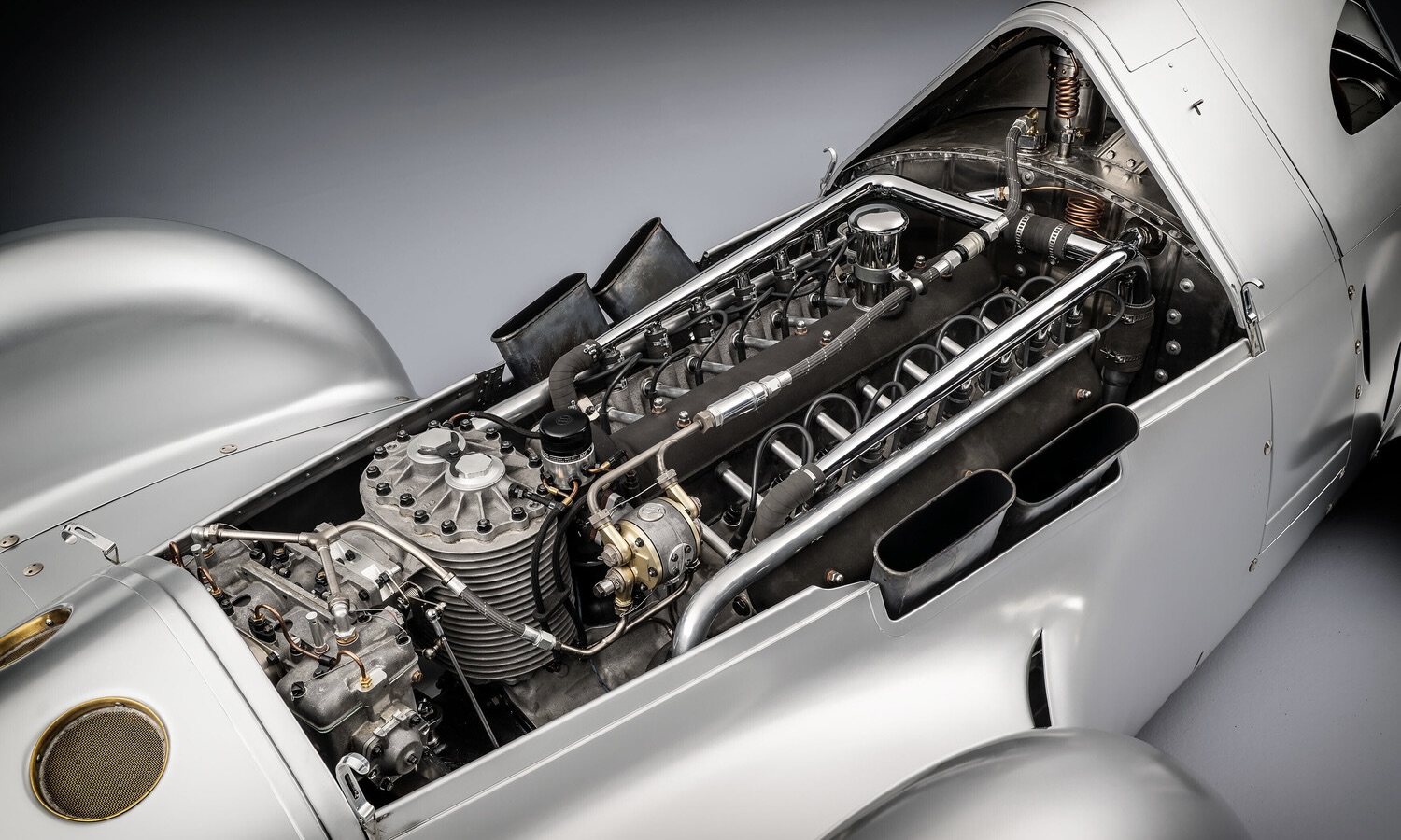 Audi recreated the Auto Union Lucca. After just over three years of construction, the record-breaking car was completed in early 2026. Detail: 16-cylinder-engine with supercharger.