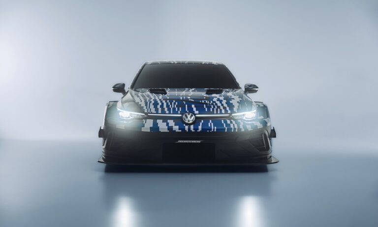 Volkswagen Golf R 24H show car