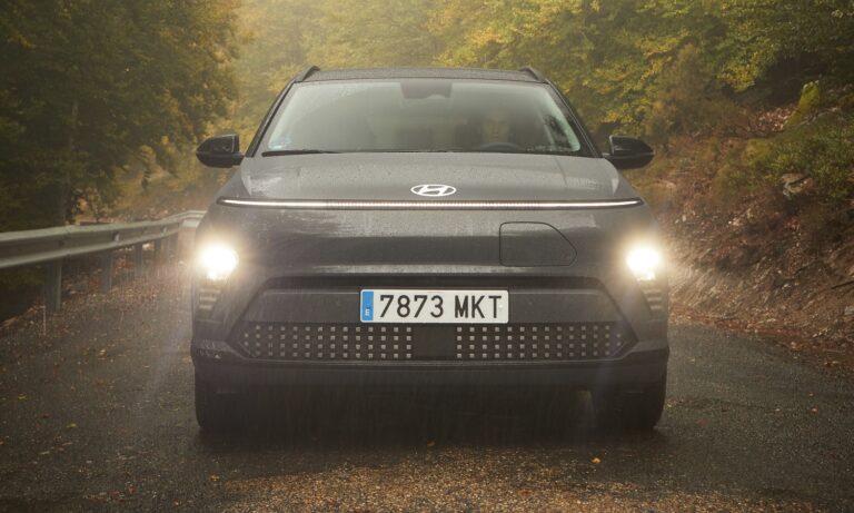 Hyundai Kona EV 2026 0