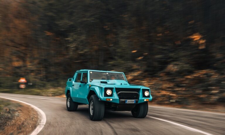 Lamborghini LM002 40 años_12