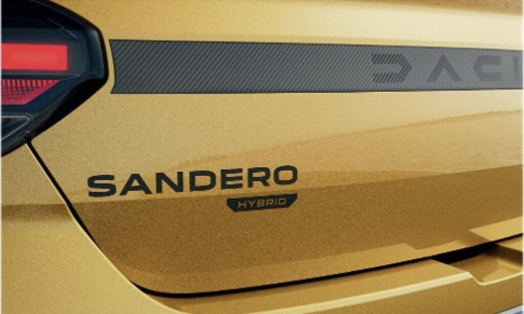Dacia Sandero Hybrid 155 CV
