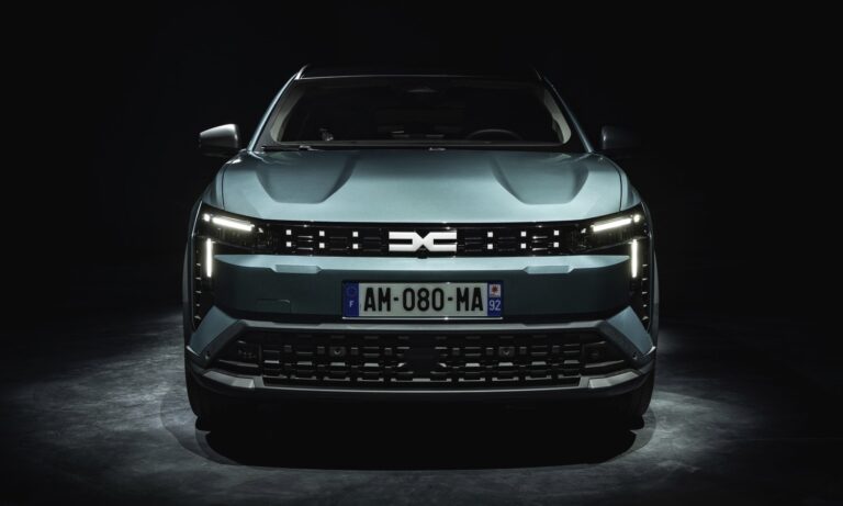 DACIA STRIKER (DB3F1)
