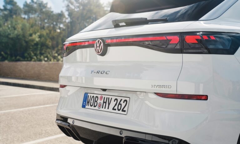 Volkswagen T-Roc Hybrid