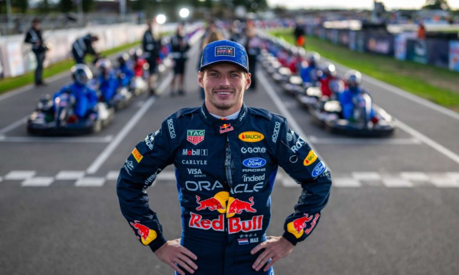 Max Verstappen vence a 100 karts en Silverstone